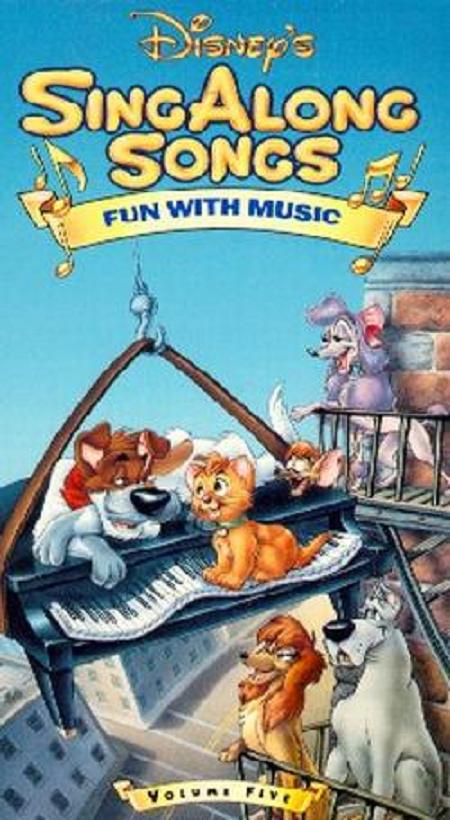 Disney Sing Along Songs: 101 Notes of Fun