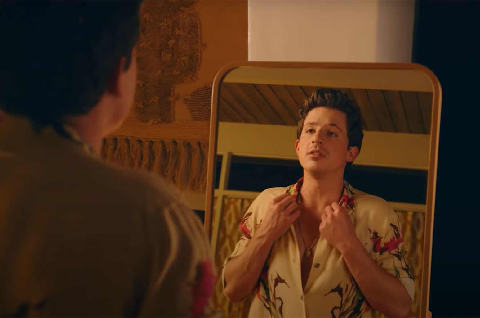 Charlie Puth: Girlfriend