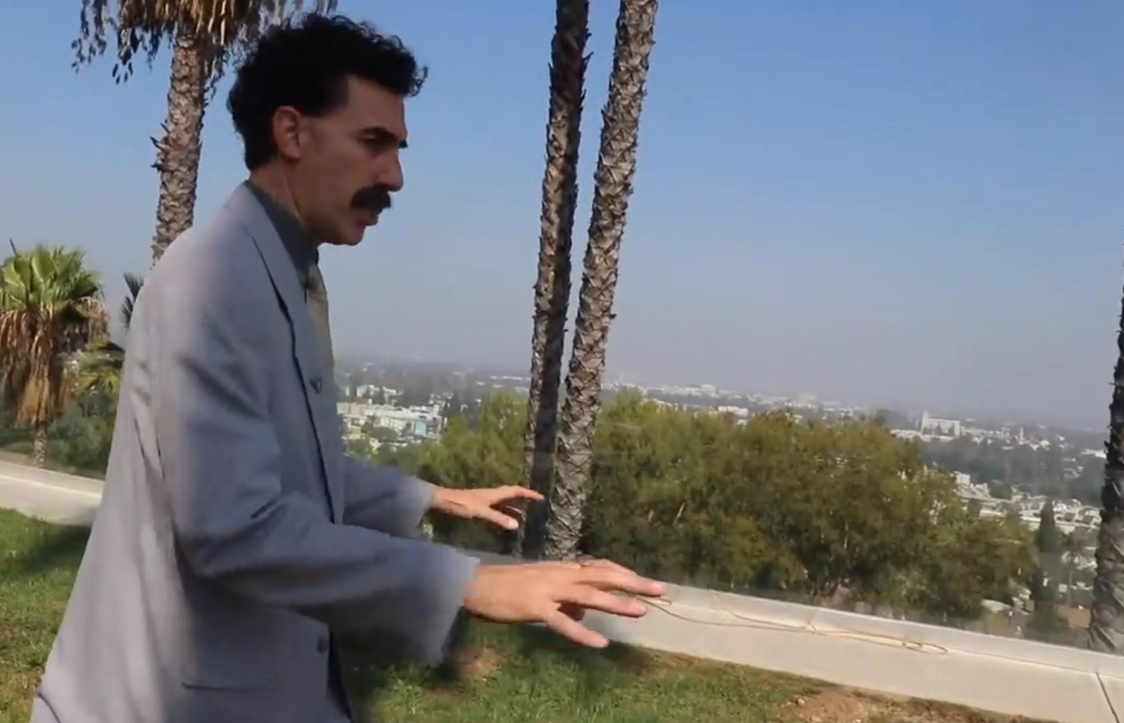 Surprising Best Friend with Borat!!