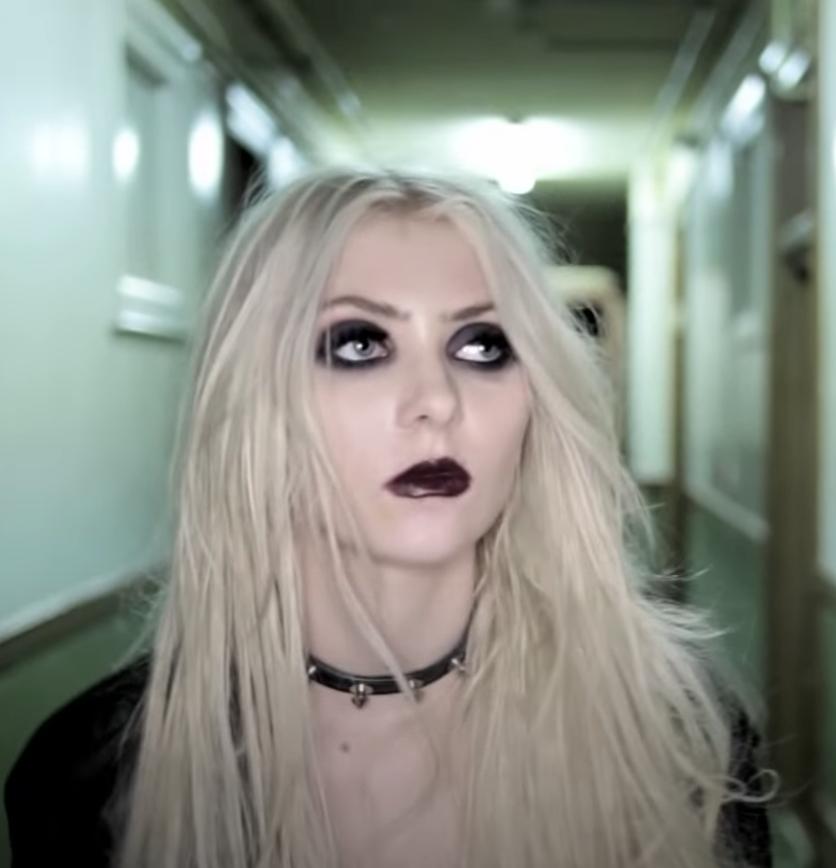 The Pretty Reckless: My Medicine