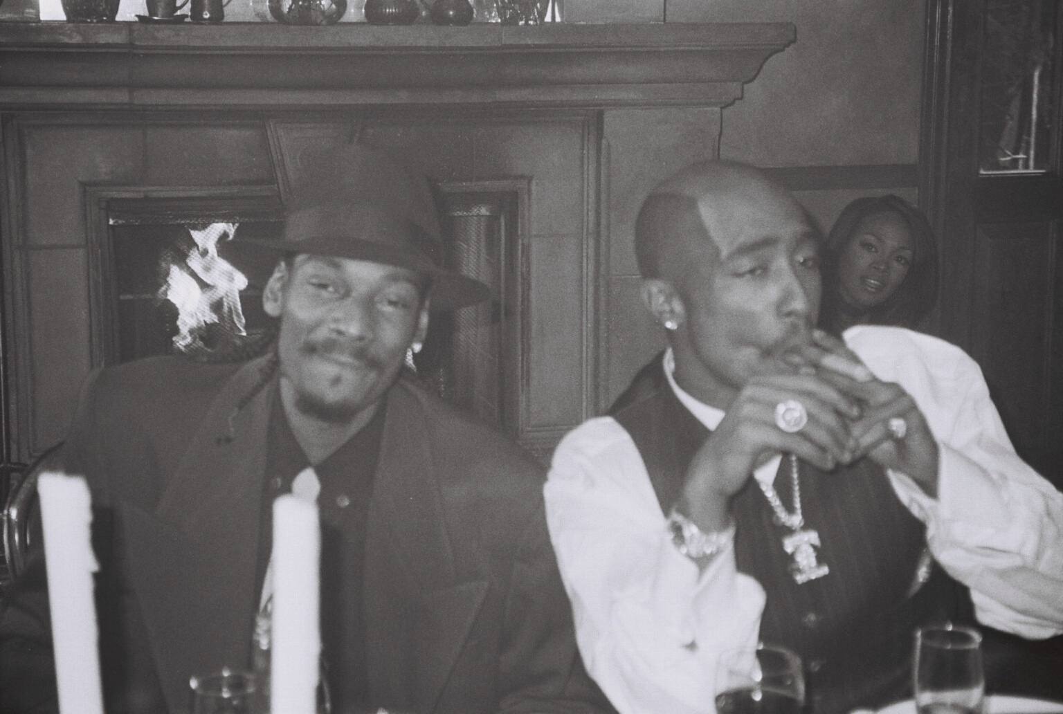 2Pac & Snoop Doggy Dogg: 2 of Amerikaz Most Wanted