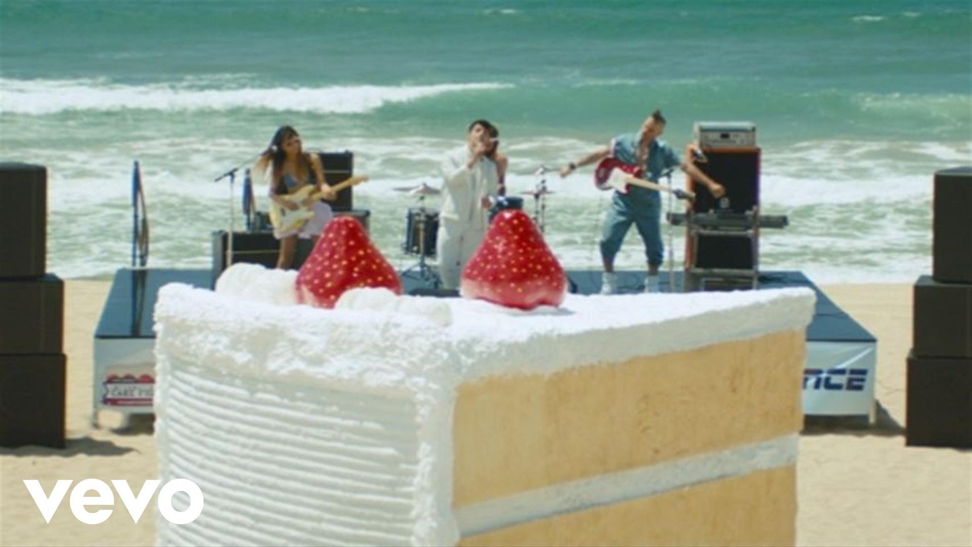 DNCE: Cake by the Ocean