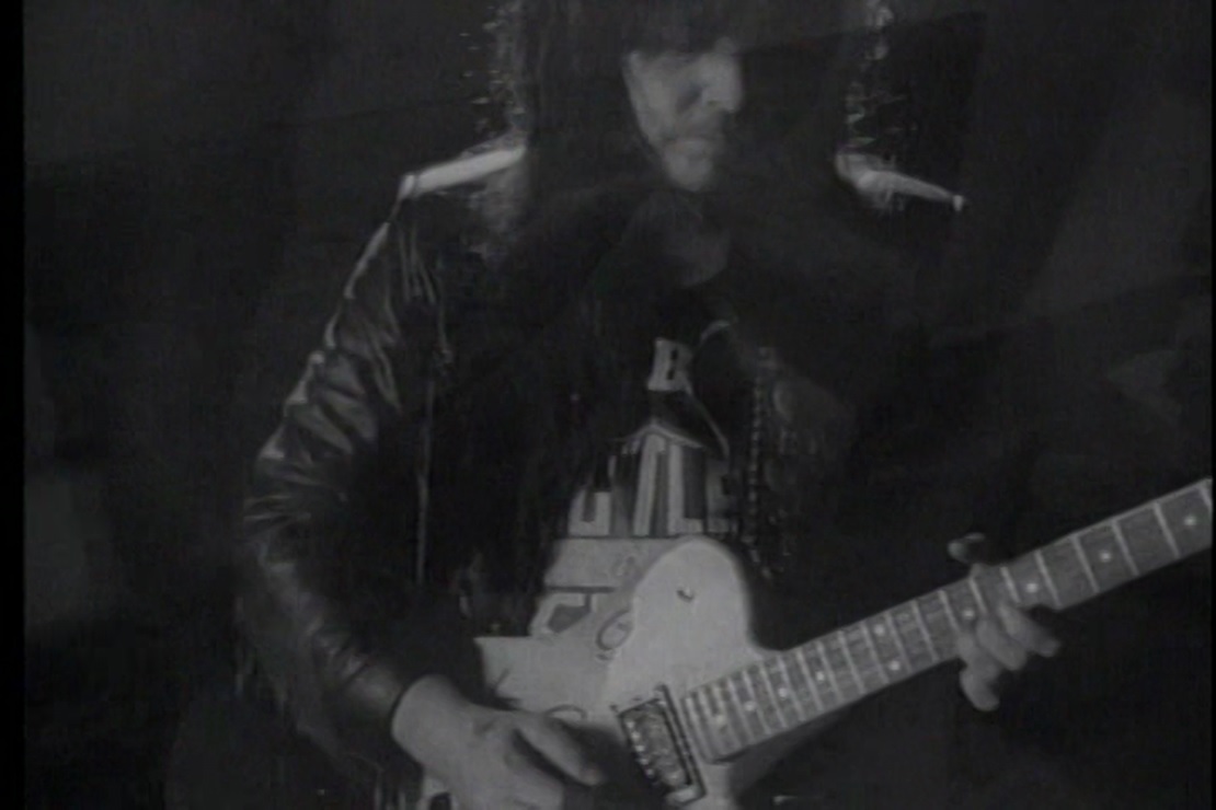 Mötley Crüe: You're All I Need