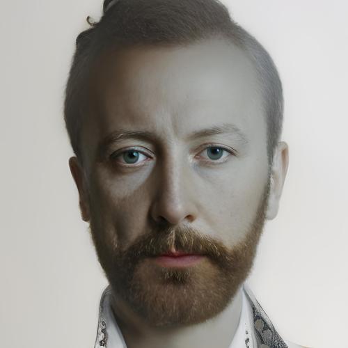 Elan Moss-Bachrach